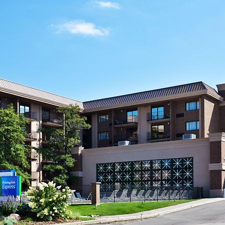 Holiday Inn Express Schaumburg-Rolling Meadows By Ihg Εξωτερικό φωτογραφία