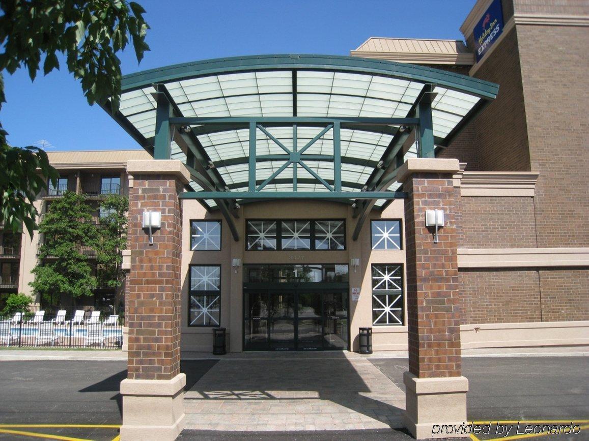 Holiday Inn Express Schaumburg-Rolling Meadows By Ihg Εξωτερικό φωτογραφία
