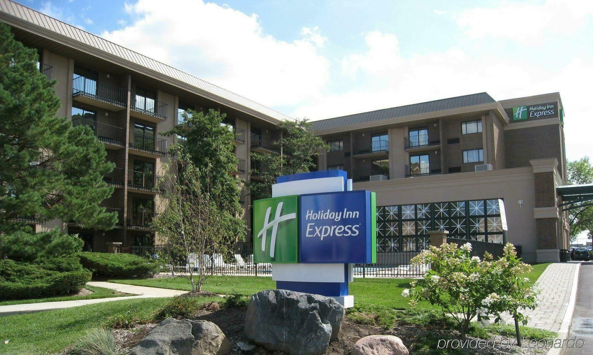 Holiday Inn Express Schaumburg-Rolling Meadows By Ihg Εξωτερικό φωτογραφία